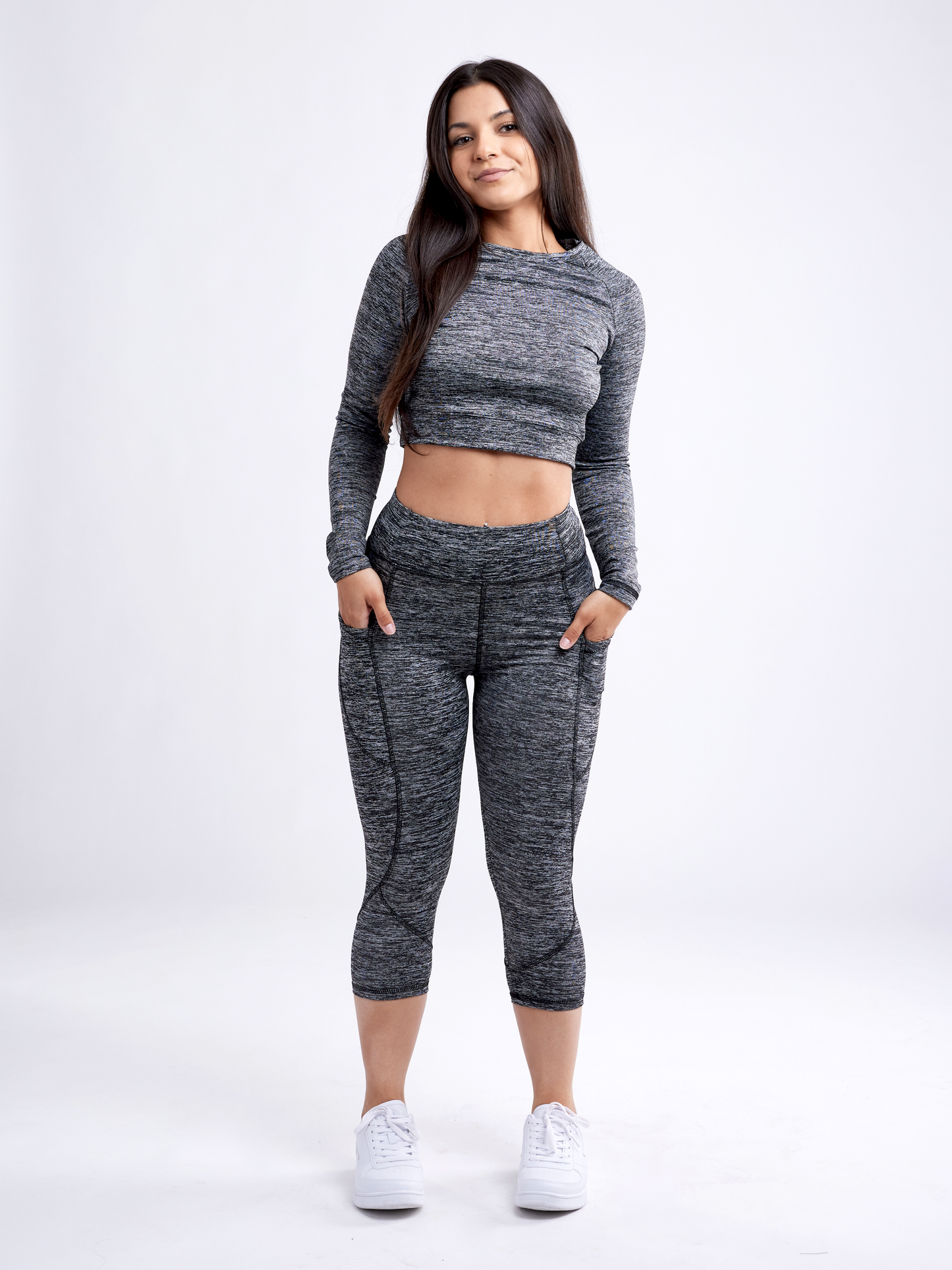 Long-Sleeve Crop Top | Women's Gym Wear - FitFlex