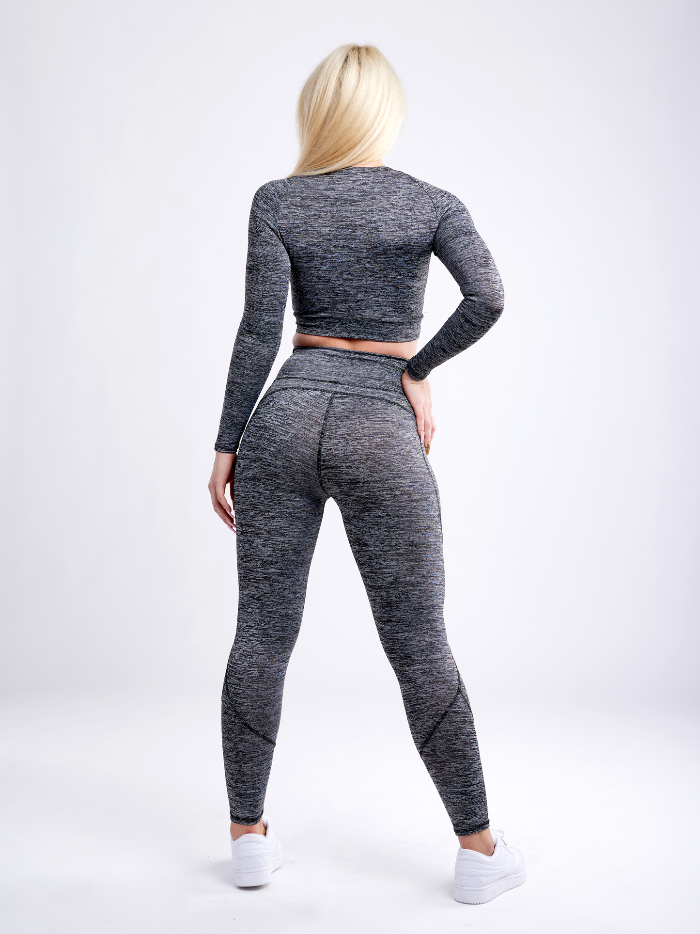 Long-Sleeve Crop Top | Women's Gym Wear - FitFlex