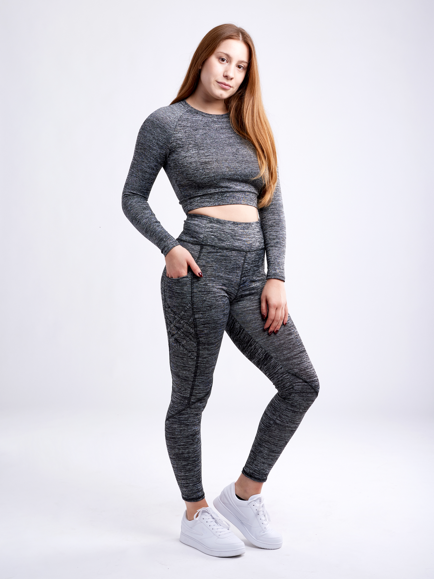 Long-Sleeve Crop Top | Women's Gym Wear - FitFlex