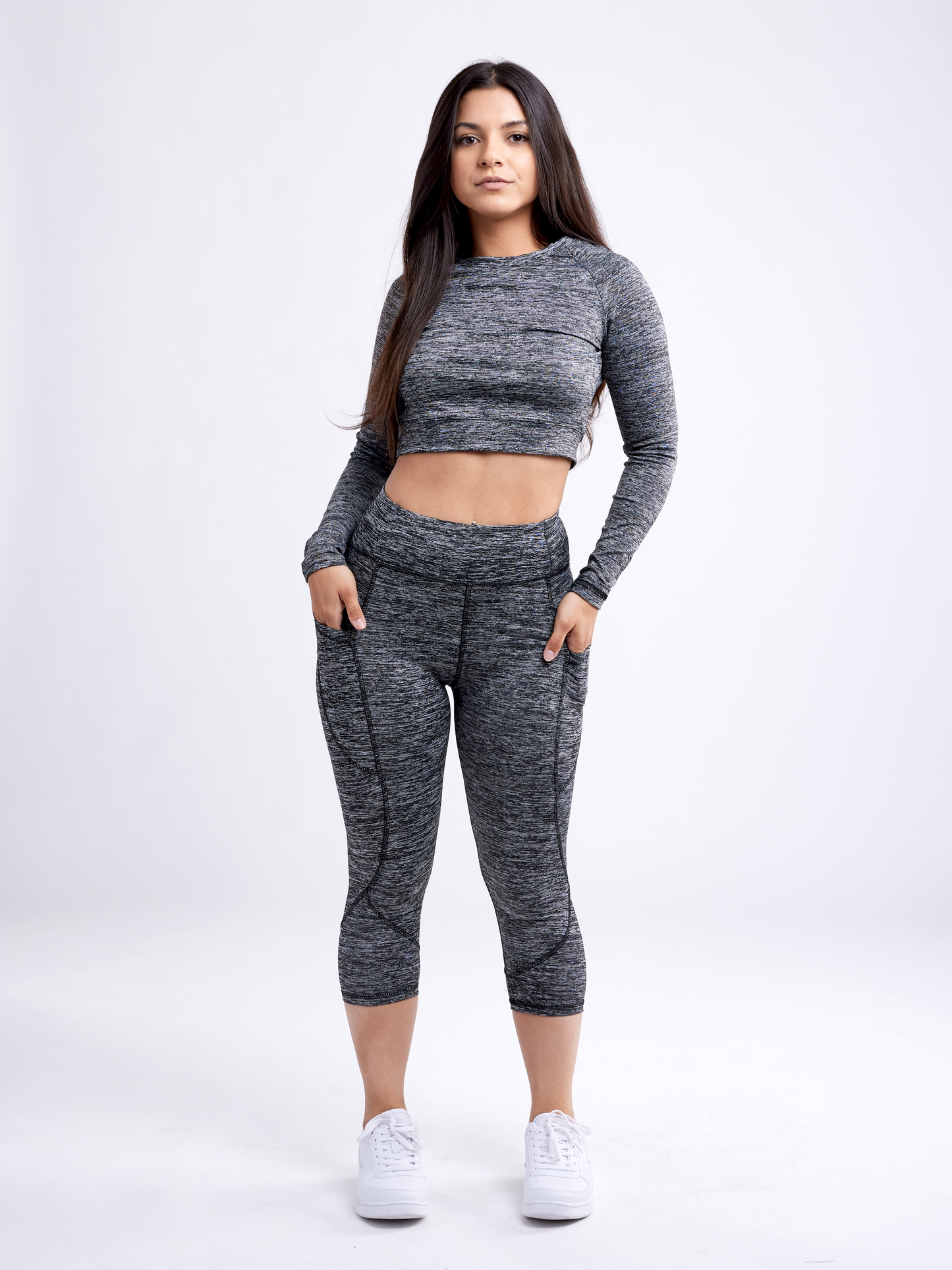 Long-Sleeve Crop Top | Women's Gym Wear - FitFlex