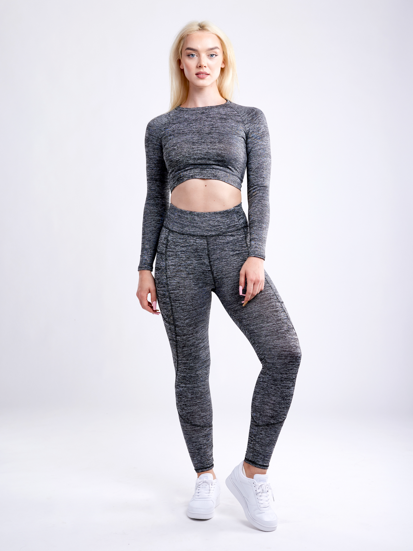 Long-Sleeve Crop Top | Women's Gym Wear - FitFlex