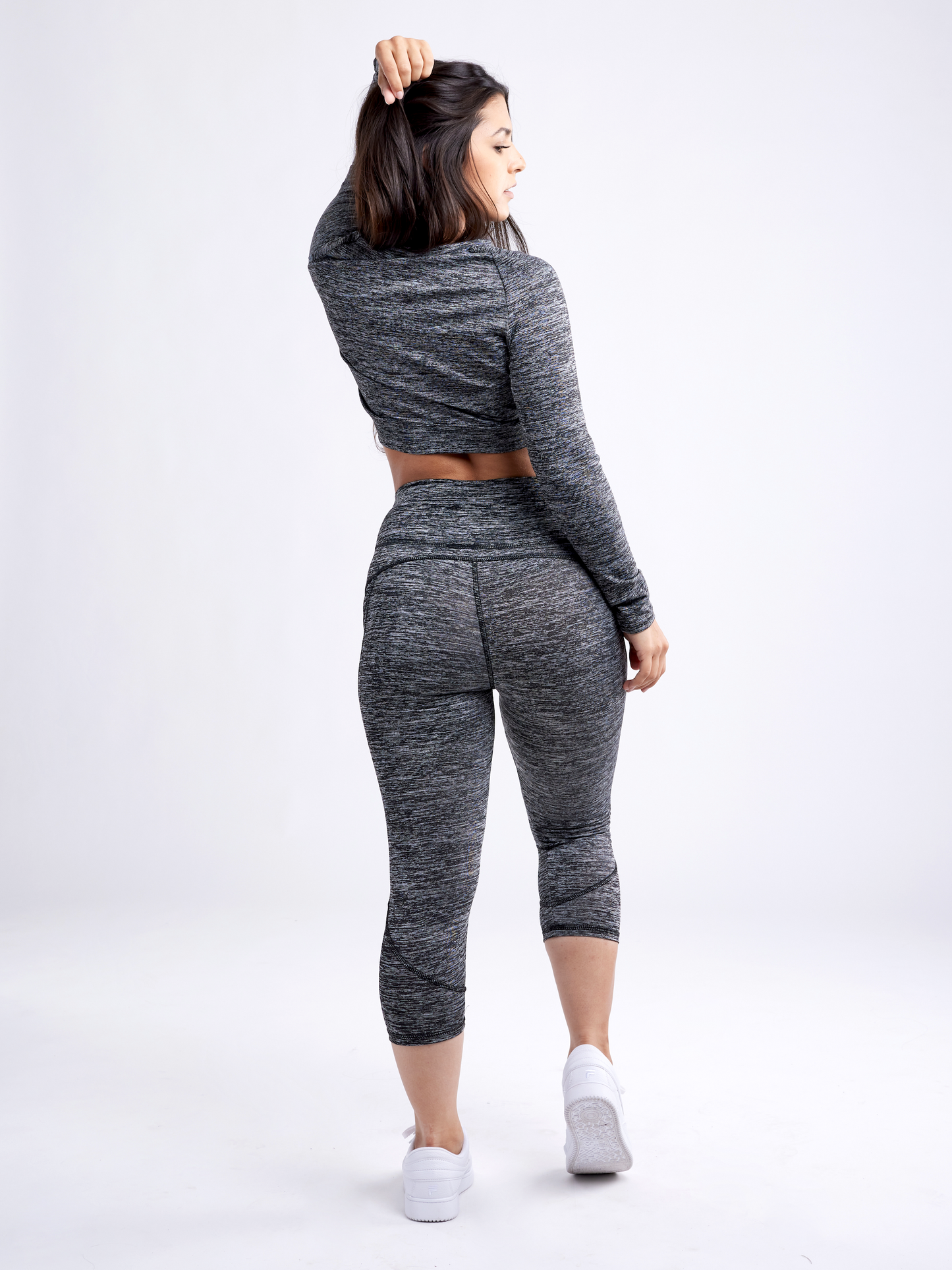 Long-Sleeve Crop Top | Women's Gym Wear - FitFlex