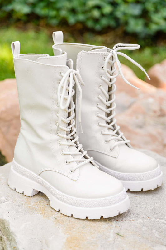 Autumn Feels Combat Boots | Seasonal Style & Durability - Trendify