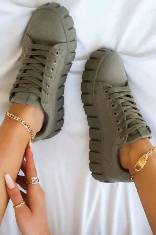 Platform Women Sneaker | Breathable Comfort | Trendy Style - Step-Up