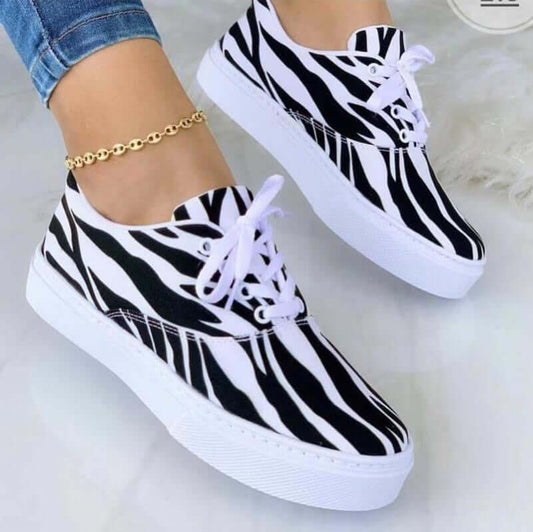 2022 Fashion Graffiti Women Sneakers - Stylish & Comfortable